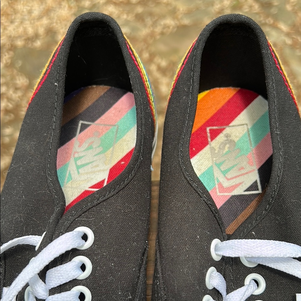 Vans Black Love Is Sneakers - Picture 2 of 7